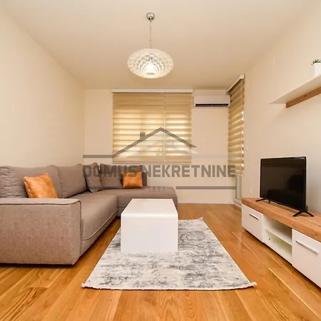 Point Udoban Stan U Elitnom Dijelu Apartamento
